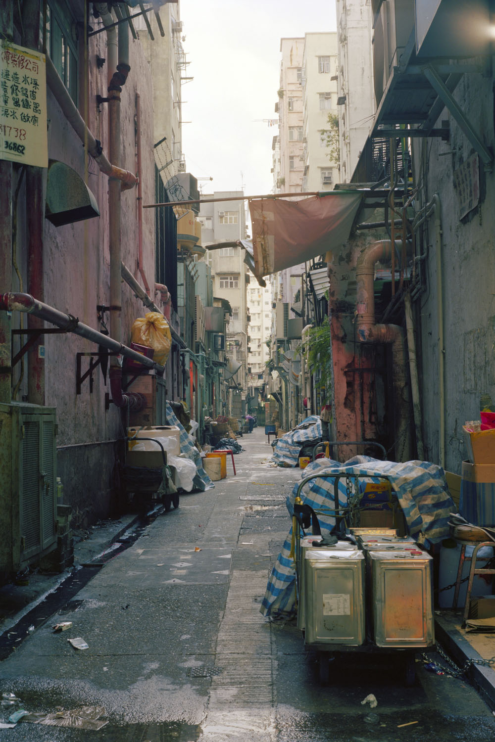 HK Alleys no. 17 by Ajay Malghan